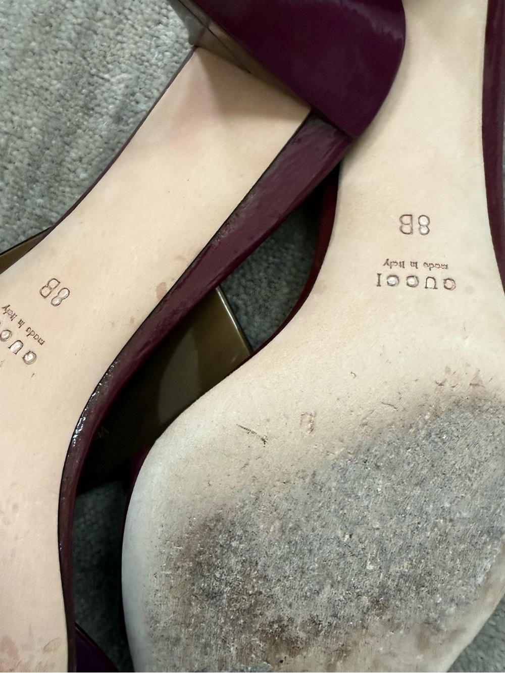 Gucci Burgundy Patent Leather Slide Mules with Gold Emblem - Picture 3 of 4